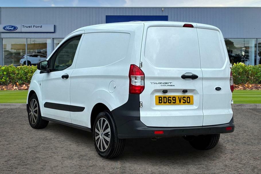 Ford Transit Courier Leader White #2