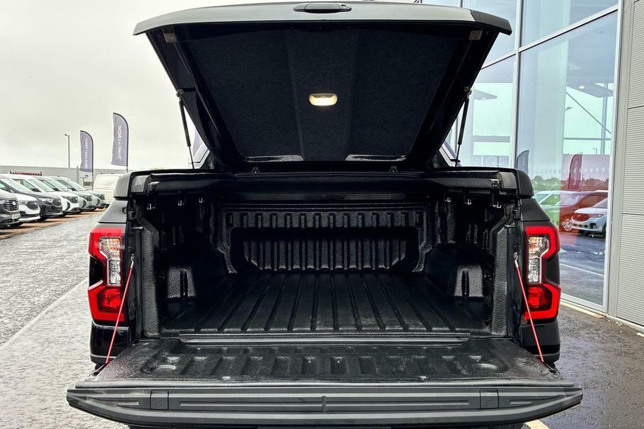Ford Ranger Wildtrak Black #6