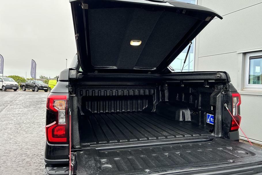 Ford Ranger Wildtrak Black #4