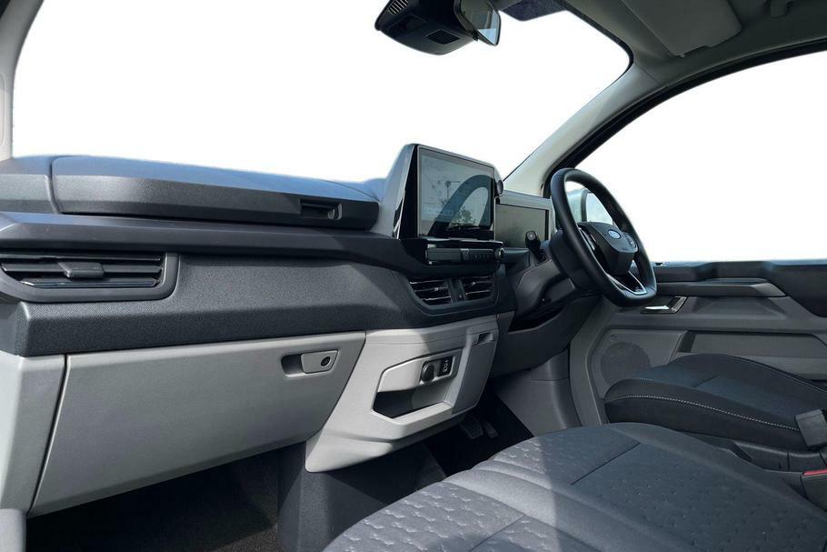 Ford Tourneo Custom 340 Titanium L1 Swb 9 Seat Minibus Fwd 2.5 Ph Silver #3