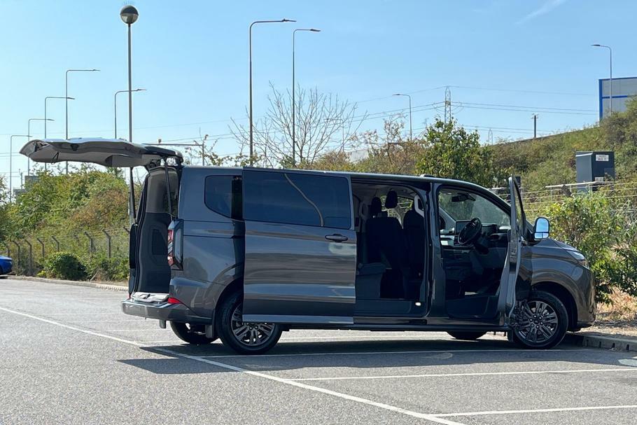 Ford Tourneo Custom Tourneo 320 L2 9 Seat Bus 150Ps Red #7