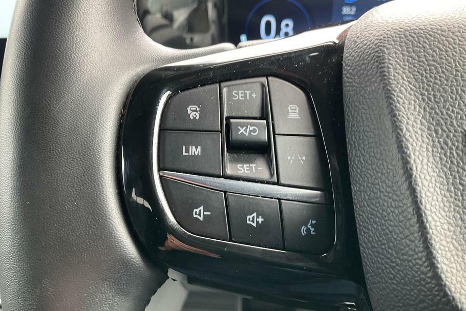 Ford Tourneo Custom 340 Titanium L2 Lwb 9 Seat Minibus Fwd 2.5 Ph Silver #28