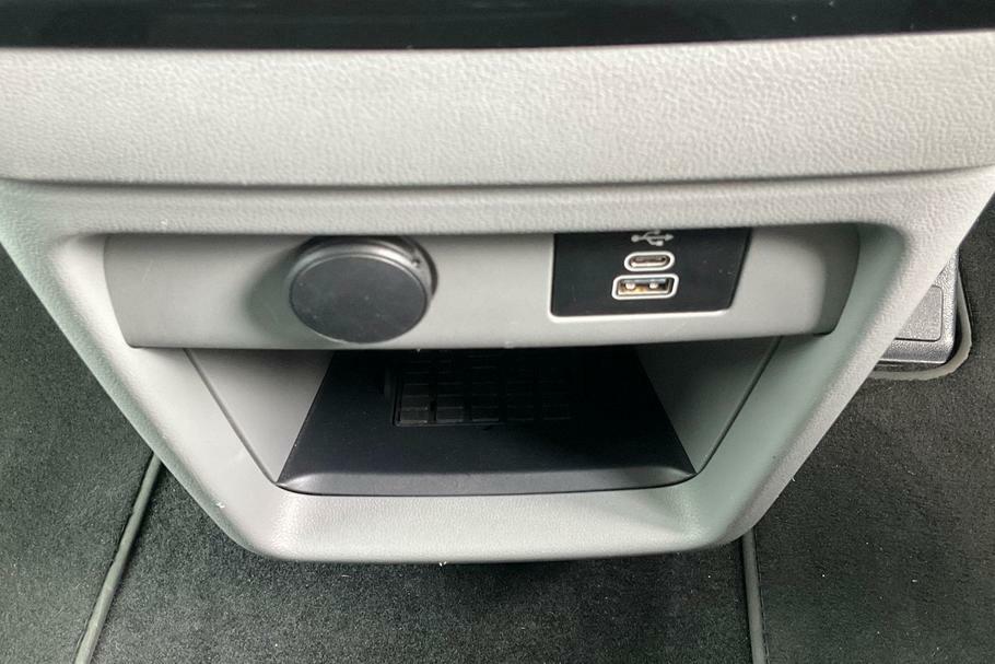 Ford Tourneo Custom 340 Titanium L2 Lwb 9 Seat Minibus Fwd 2.5 Ph Silver #35