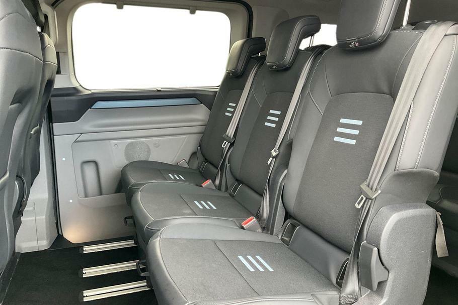 Ford Tourneo Custom 340 Titanium L2 Lwb 9 Seat Minibus Fwd 2.5 Ph Silver #11