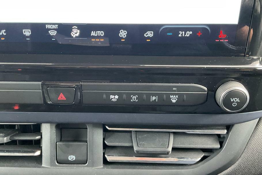 Ford Tourneo Custom 340 Titanium L2 Lwb 9 Seat Minibus Fwd 2.5 Ph Silver #27
