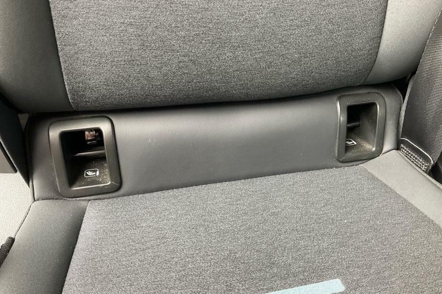 Ford Tourneo Custom 340 Titanium L2 Lwb 9 Seat Minibus Fwd 2.5 Ph Silver #37