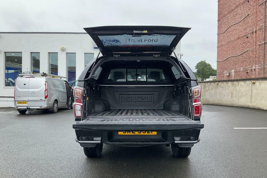 Isuzu D-Max 1.9 Td Dl40 Pickup Double Cab 4Wd SRZ9921 Black #6