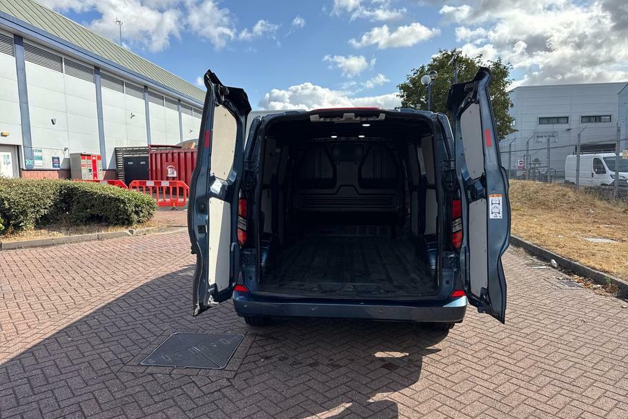 Ford Transit Custom 320 Limited L2 Lwb Fwd 2.5 Phev 232Ps Low Roo WV26YGD Blue #6