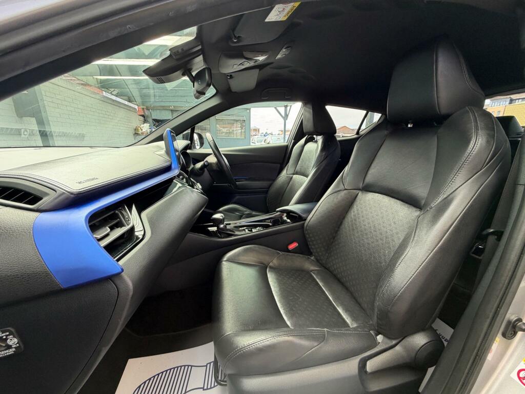 Toyota C-Hr 1.2T Icon Cvt Silver #21