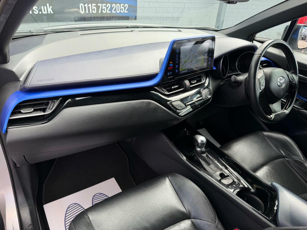 Toyota C-Hr Dynamic Silver #2