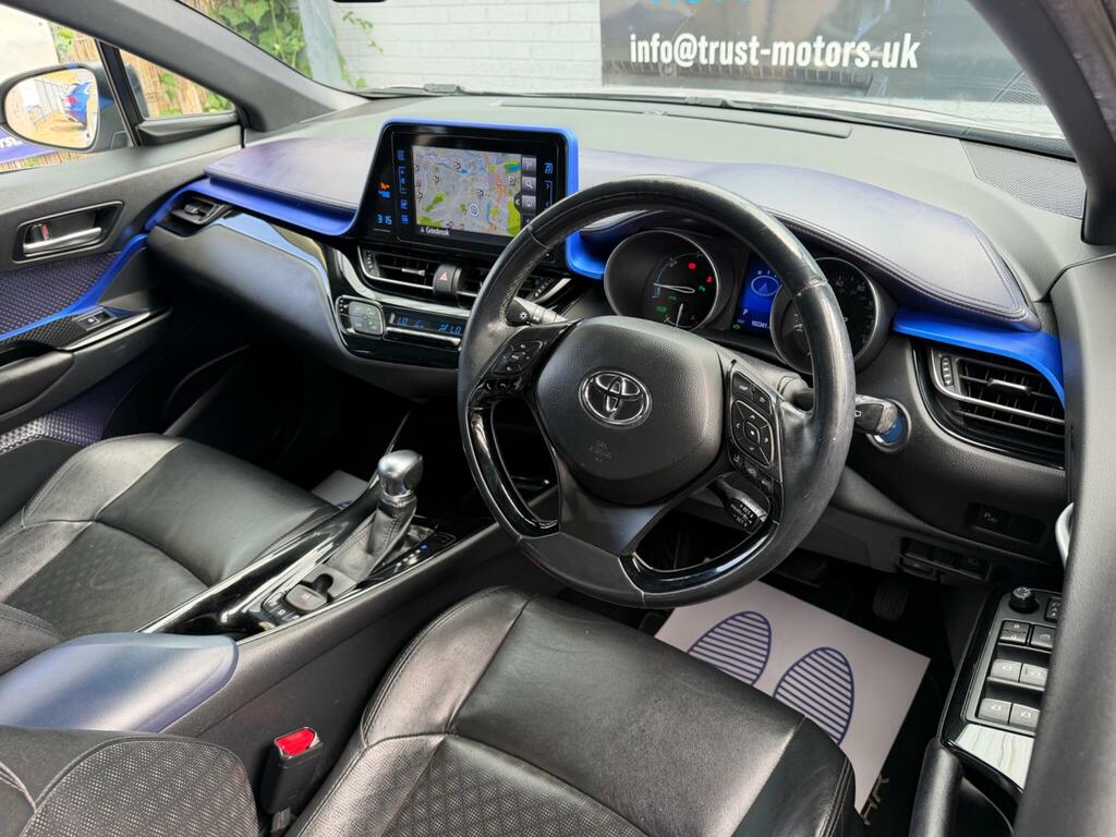 Toyota C-Hr 1.2T Icon Cvt Silver #17
