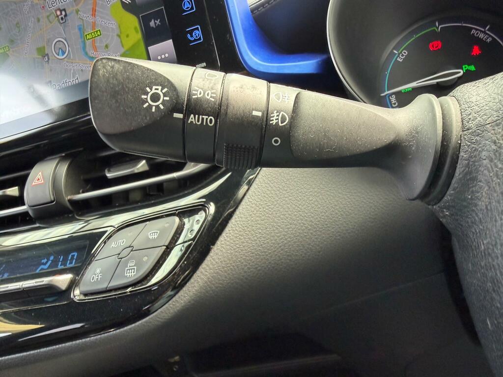 Toyota C-Hr 1.2T Icon Cvt Silver #26