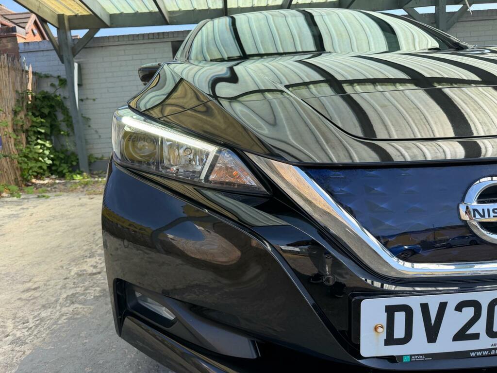 Nissan Leaf N-connecta Black #6