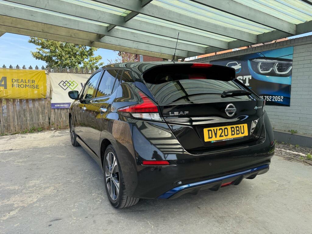 Nissan Leaf N-connecta Black #5