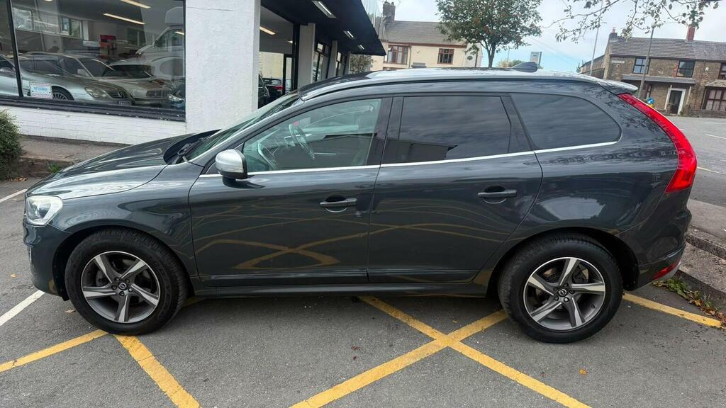 Volvo XC60 2.4 D5 Se Lux Nav Geartronic Awd Euro 5 Black #25