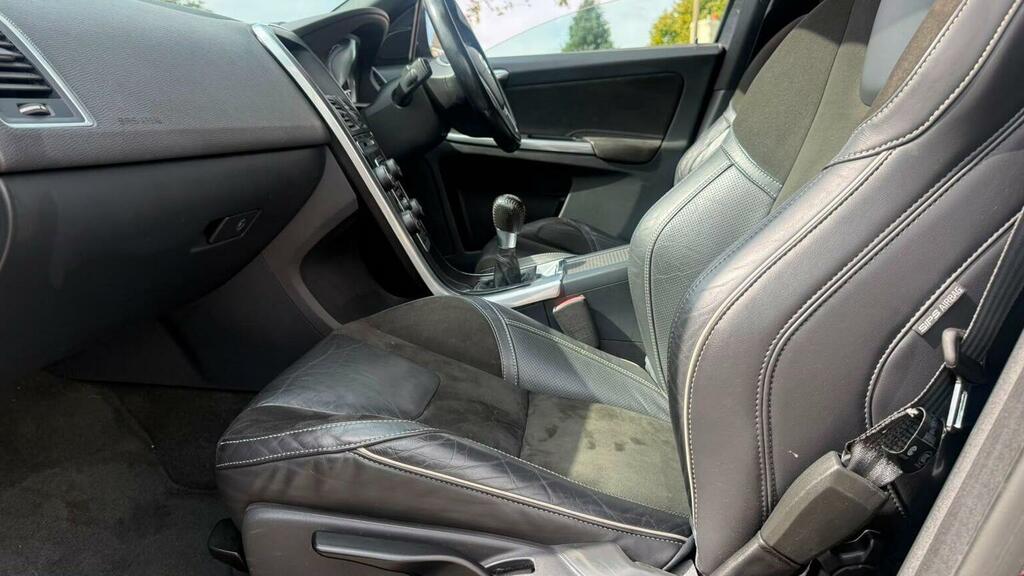 Volvo XC60 2.4 D5 Se Lux Nav Geartronic Awd Euro 5 Black #37