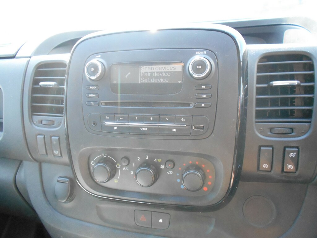 Vauxhall Vivaro 1.6 L2h1 2900 Sportive Grey #9