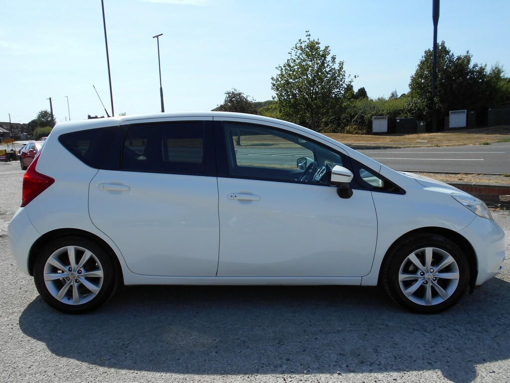 Nissan Note Hatchback 1.2 Dig-s Tekna 35 Tax 201616 White #4
