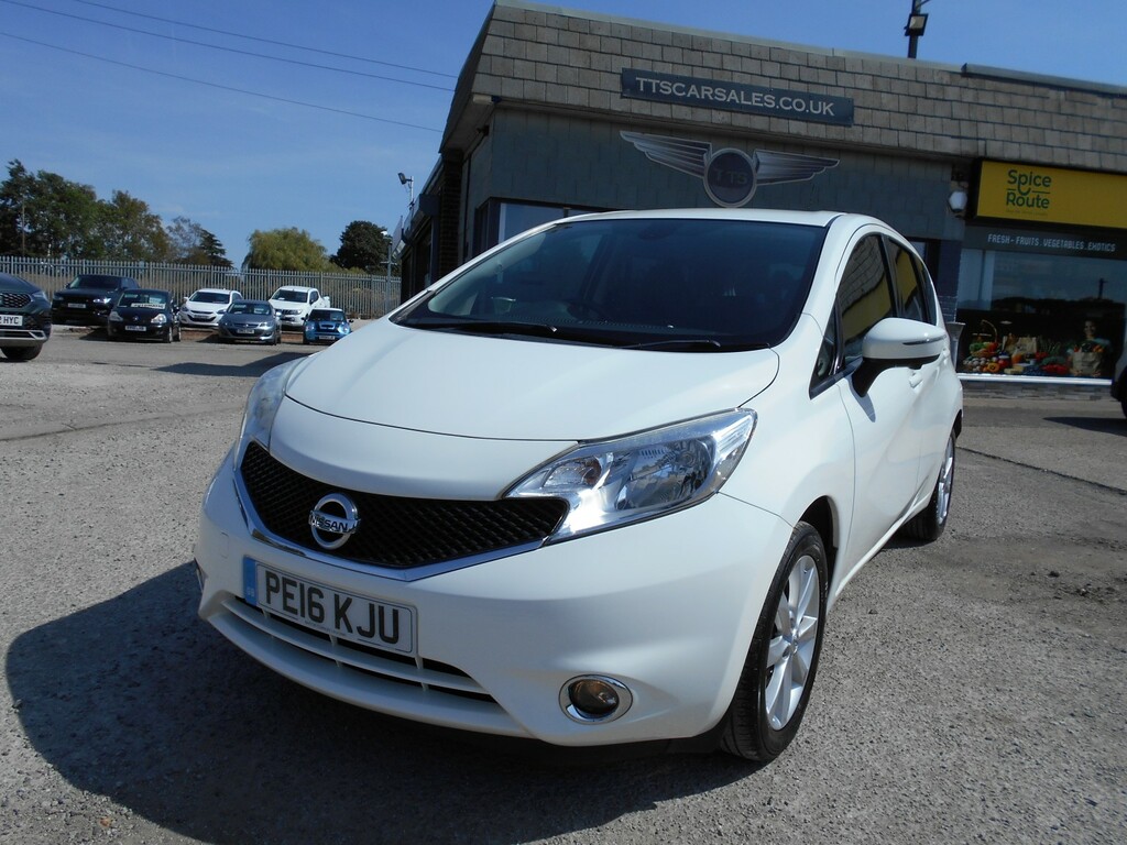 Nissan Note Hatchback 1.2 Dig-s Tekna 35 Tax 201616 White