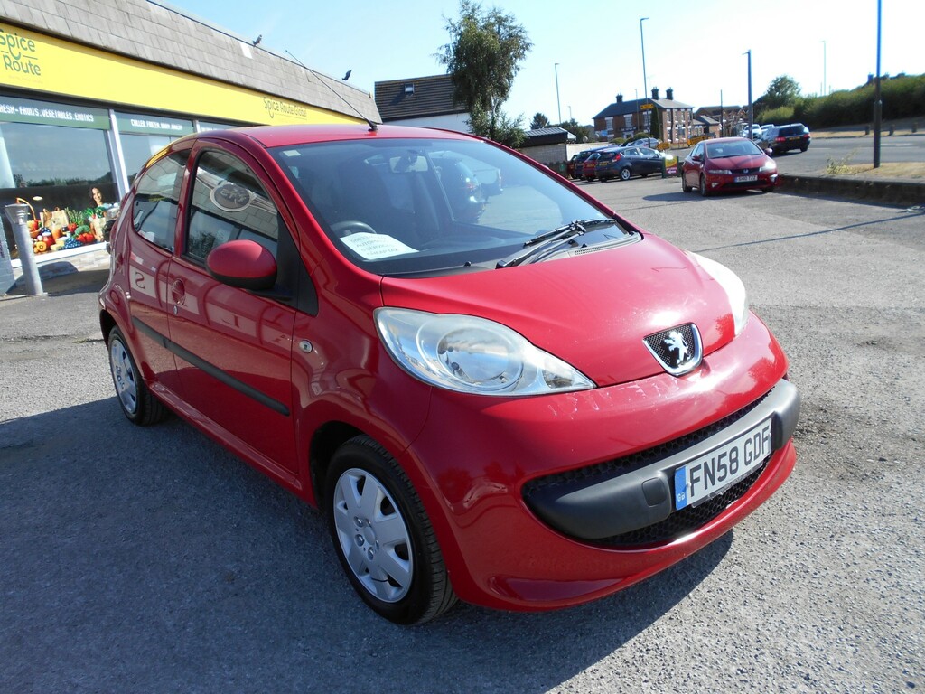 Peugeot 107 1.0 12V Urban Red #2