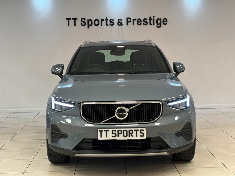 Volvo XC40 2.0 B3p Core Grey #2