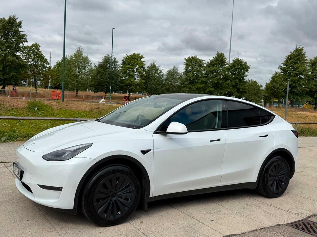 Tesla Model Y Dual Motor Long Range 4Wde ML24UWU White #4