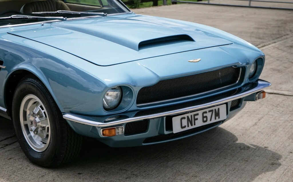 Aston Martin V8 5.3 Blue #6