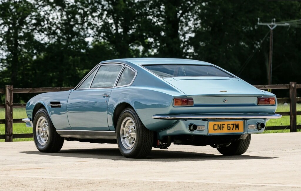 Aston Martin V8 5.3 Blue #3