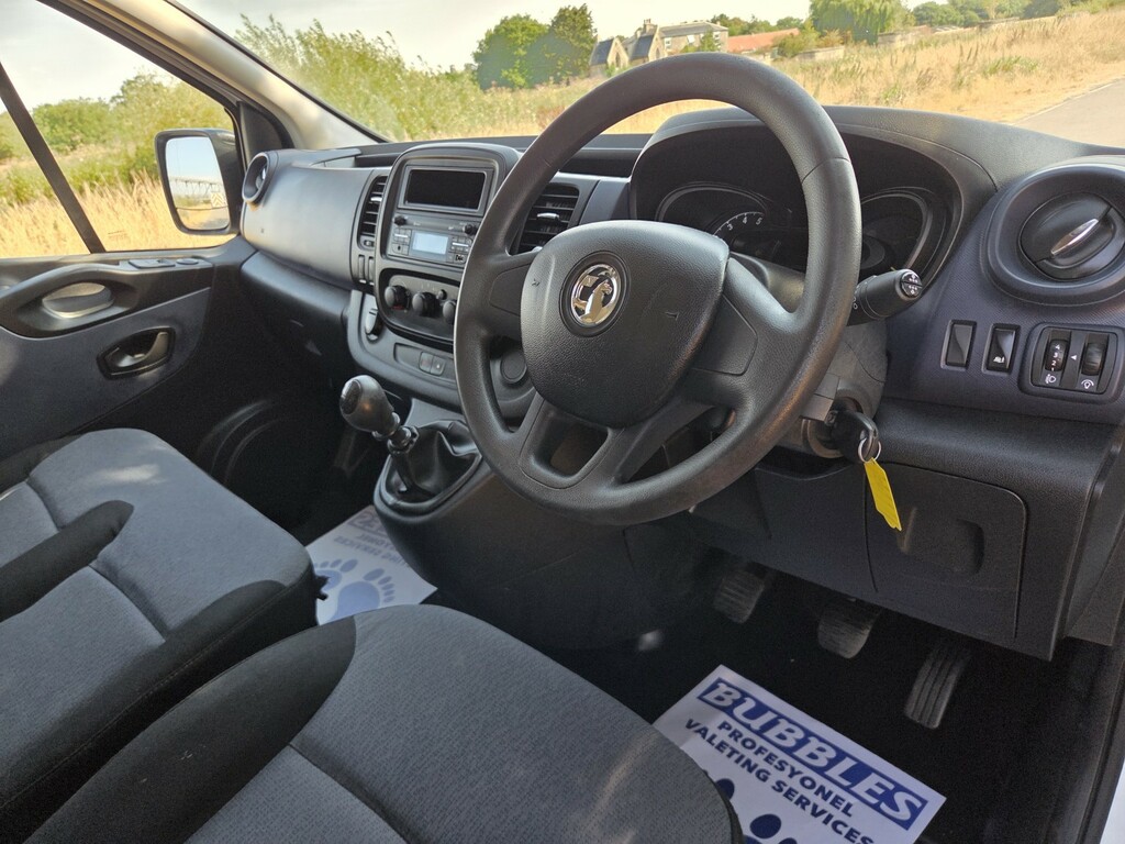 Vauxhall Vivaro 1.6 Cdti 2900 Combi Van L1 H1 Eu Black #10