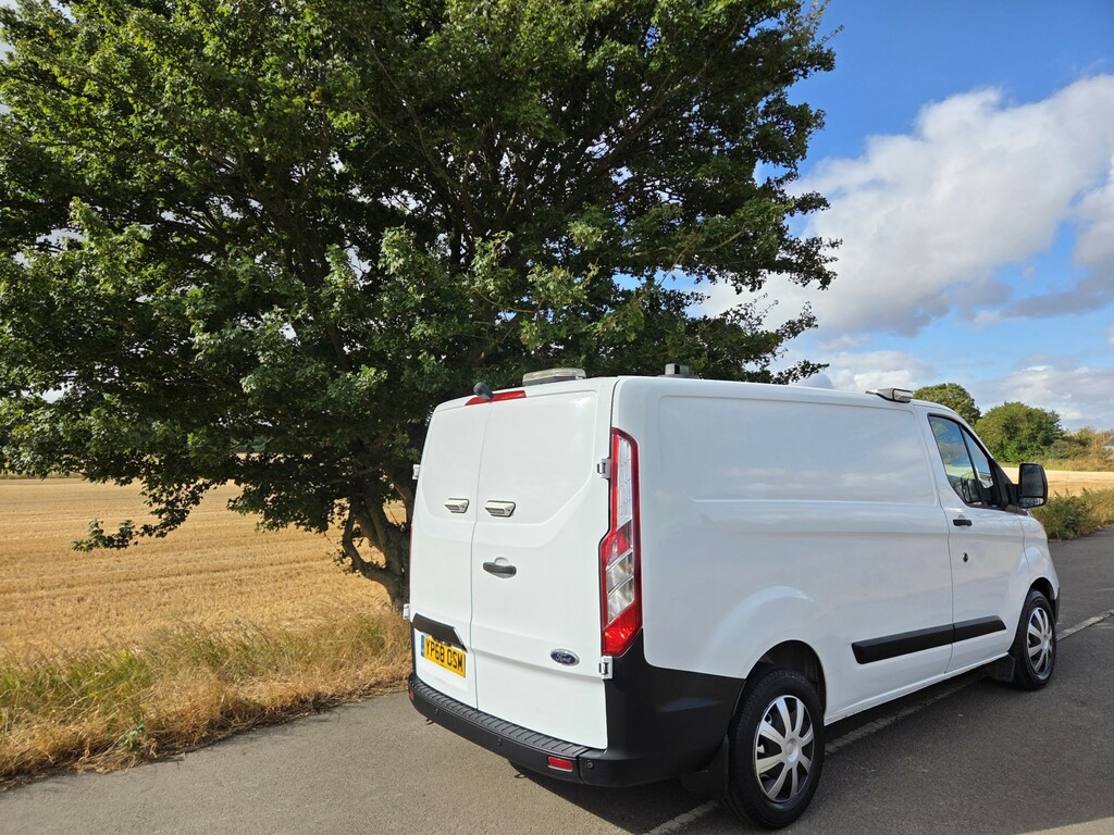 Ford Transit Custom 2.0 320 Ecoblue White #5
