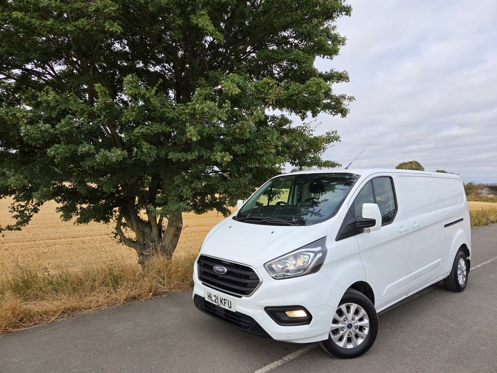 Ford Transit Custom 2.0 Transit Custom Limited Van 300 L2 2.0L Ecoblue White