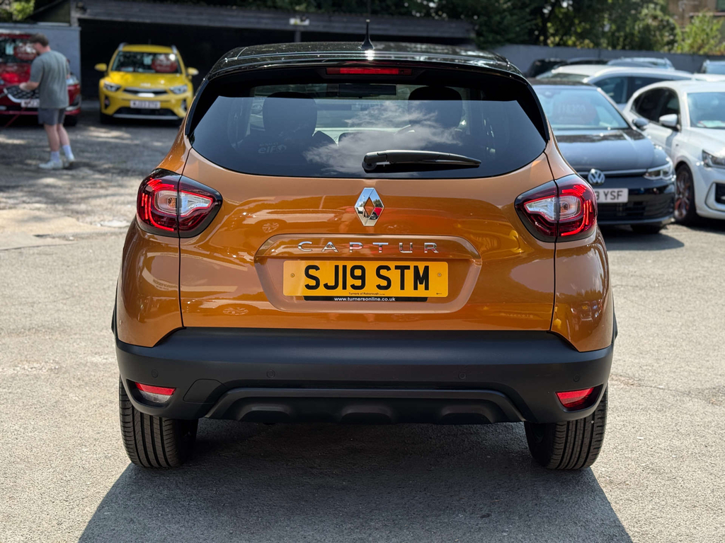 Renault Captur 1.5L Energy Iconic Black #6