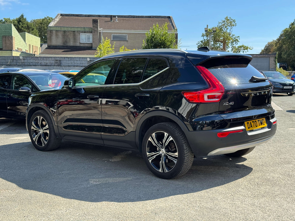 Volvo XC40 2.0L B4 Mhev Inscription Pro Black #4