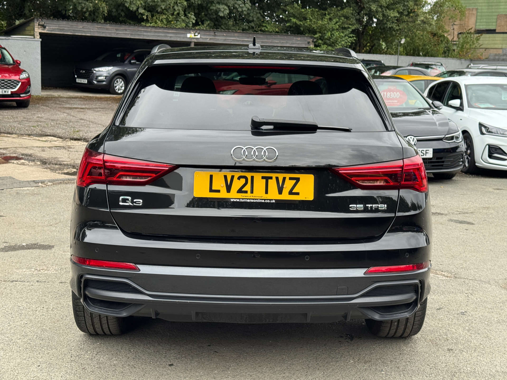 Audi Q3 1.5L 35 Tfsi Black Edition S Tronic Black #3