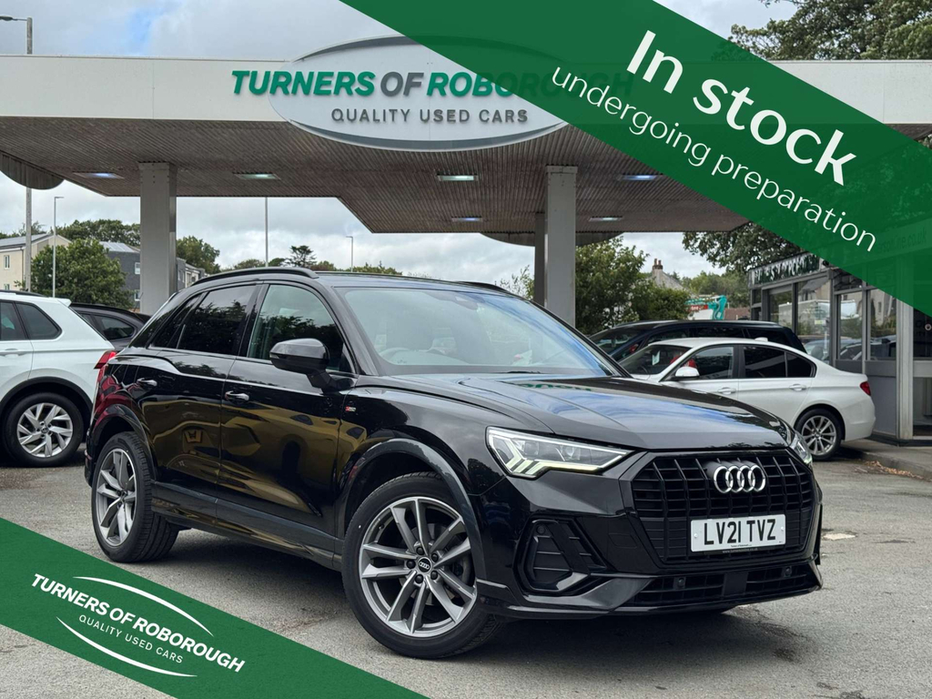 Audi Q3 1.5L 35 Tfsi Black Edition S Tronic Black