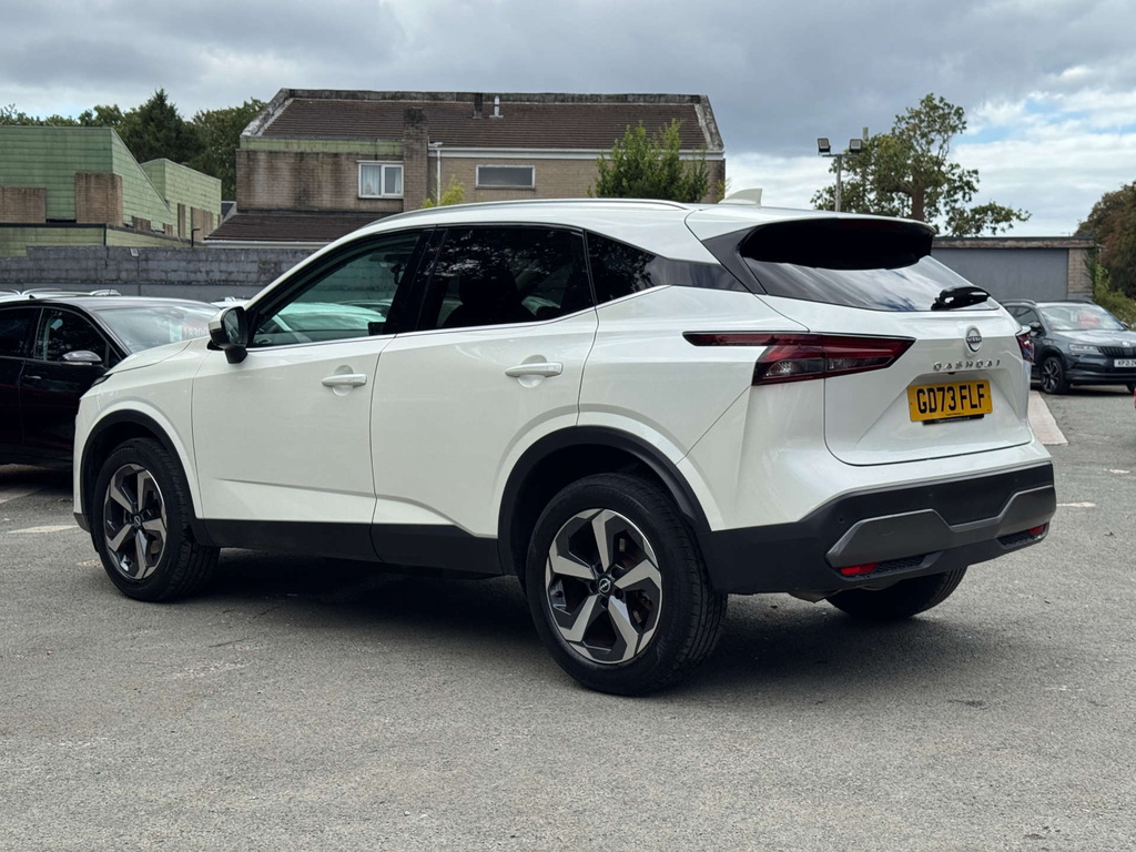 Nissan Qashqai 1.3L Mhev N-connecta White #5