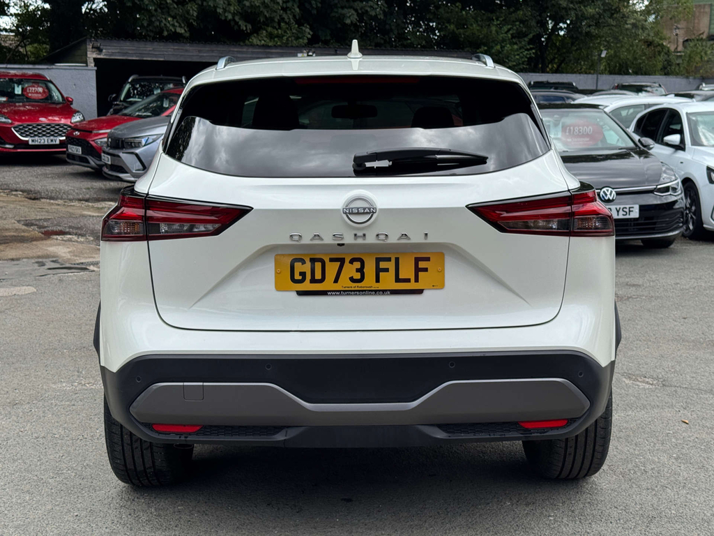 Nissan Qashqai 1.3L Mhev N-connecta White #6