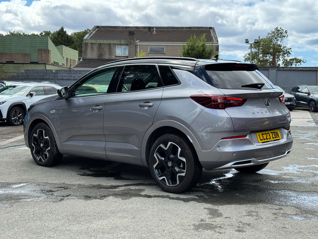 Vauxhall Grandland 1.2L Turbo Elite Grey #4