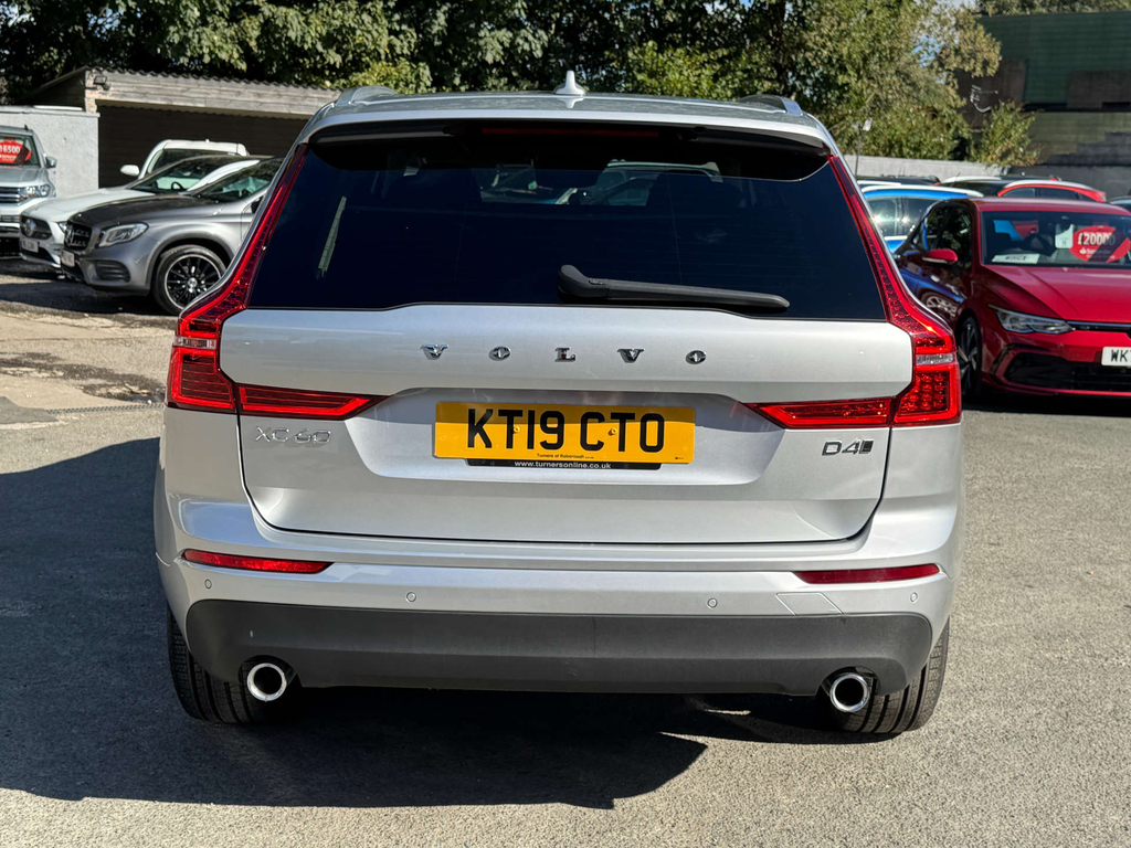 Volvo XC60 2.0L D4 Momentum Awd Silver #6