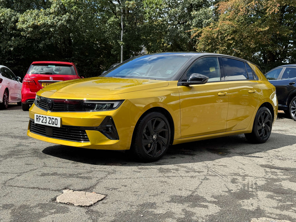 Vauxhall Astra 1.2L Turbo Gs Yellow #3