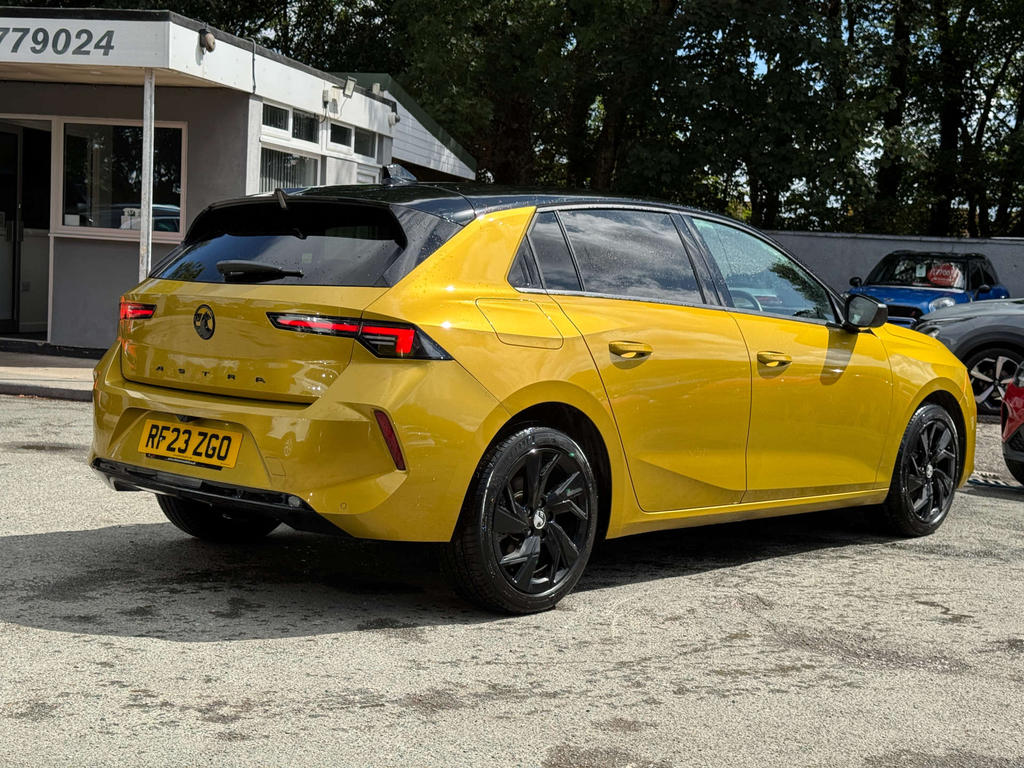 Vauxhall Astra 1.2L Turbo Gs Yellow #5
