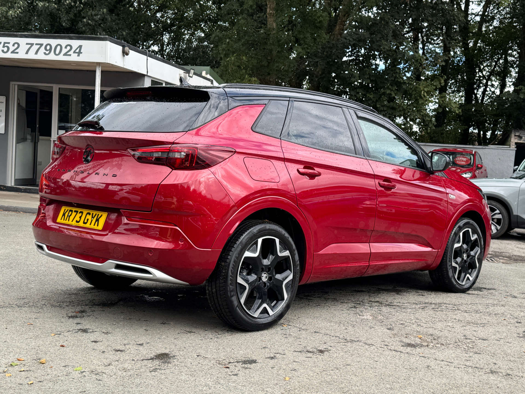 Vauxhall Grandland 1.2L Turbo Ultimate Red #4