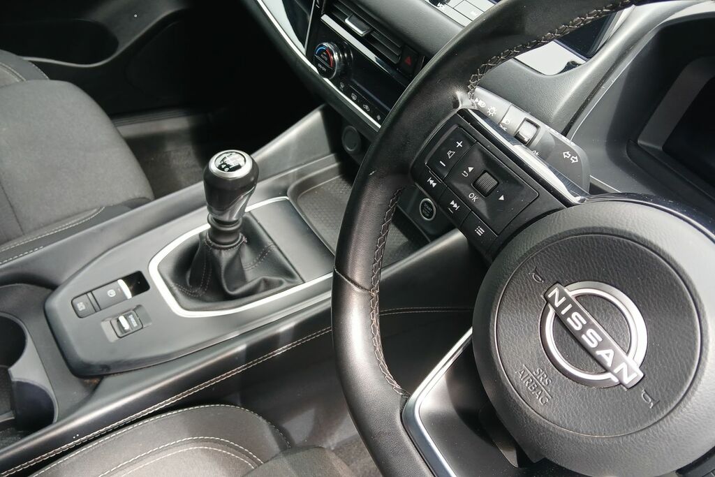 Nissan Qashqai Nissan Qashqai 1.3 Dig T Mhev N Connecta Suv 5D... LK24WVB #6