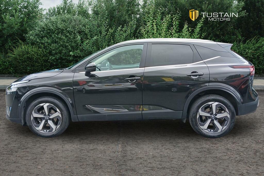 Nissan Qashqai Nissan Qashqai 1.3 Dig T Mhev N Connecta Suv 5D... LK24WVB