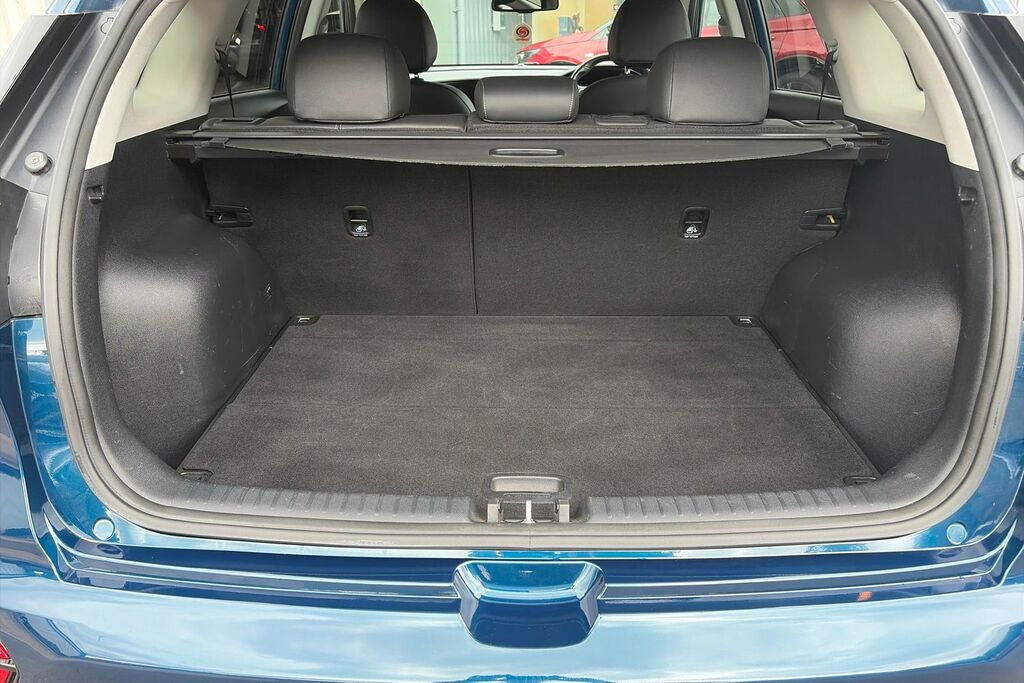 Kia Niro Kia Niro Self Charging Hybrid 1.6 Gdi 3 Suv 5Dr... SK20WYJ #3