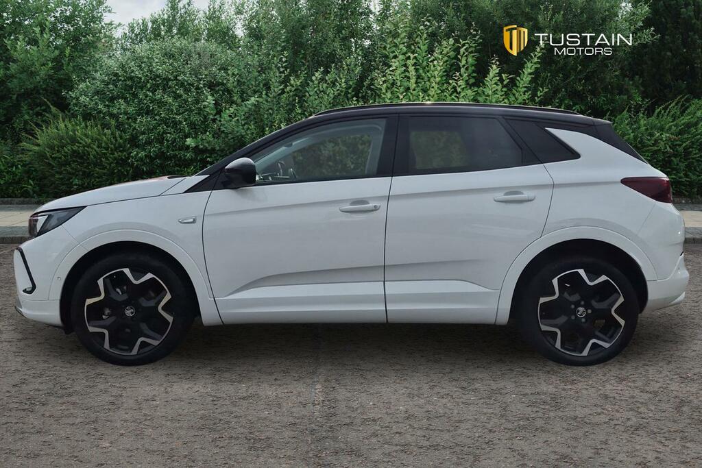 Vauxhall Grandland Vauxhall Grandland 1.2 Turbo Ultimate Suv P... DY24OUF