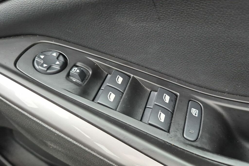 Vauxhall Grandland Vauxhall Grandland 1.2 Turbo Ultimate Suv P... DN24POJ #3