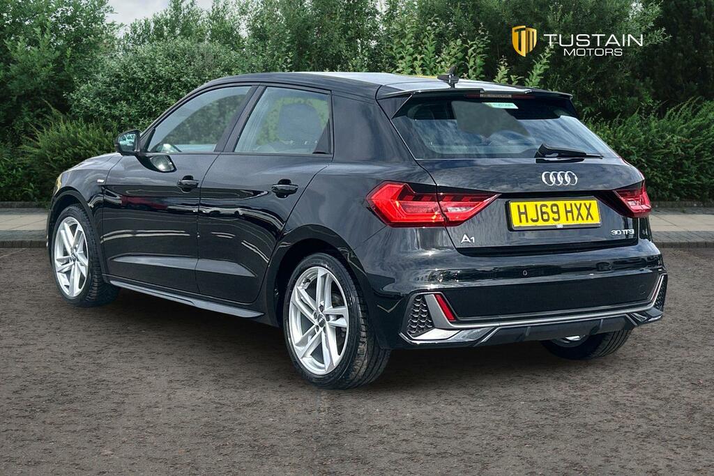 Audi A1 Audi A1 Sportback 1.0 Tfsi 30 S Line Sportback ... Black #4