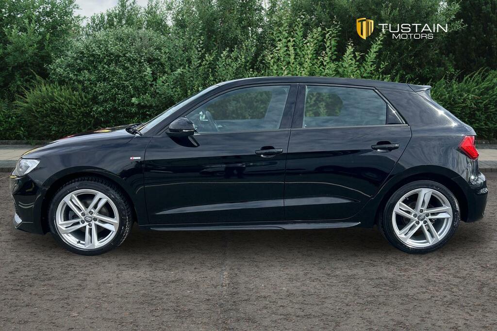 Audi A1 Audi A1 Sportback 1.0 Tfsi 30 S Line Sportback ... Black