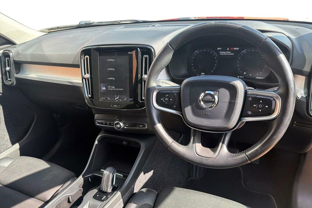 Volvo XC40 Volvo Xc40 2.0 T4 Momentum Pro Suv A... Red #4